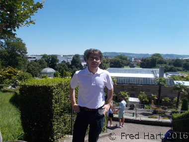 Fred Hart Online