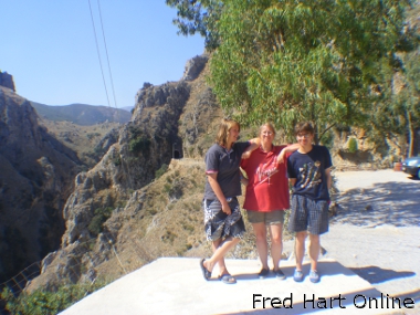Fred Hart Online